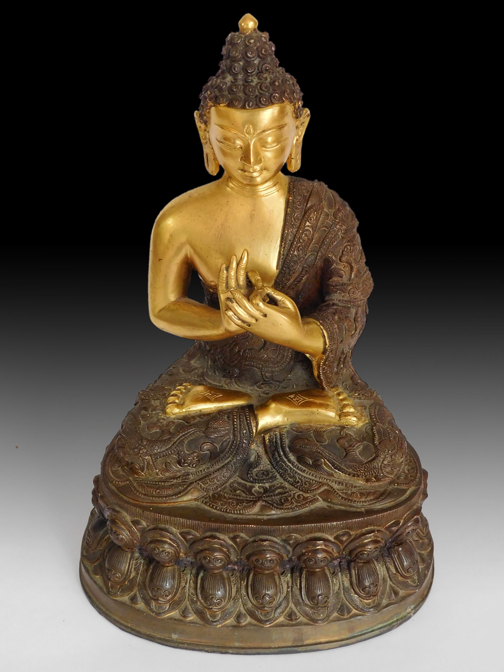 Vairocana Buddha Statue