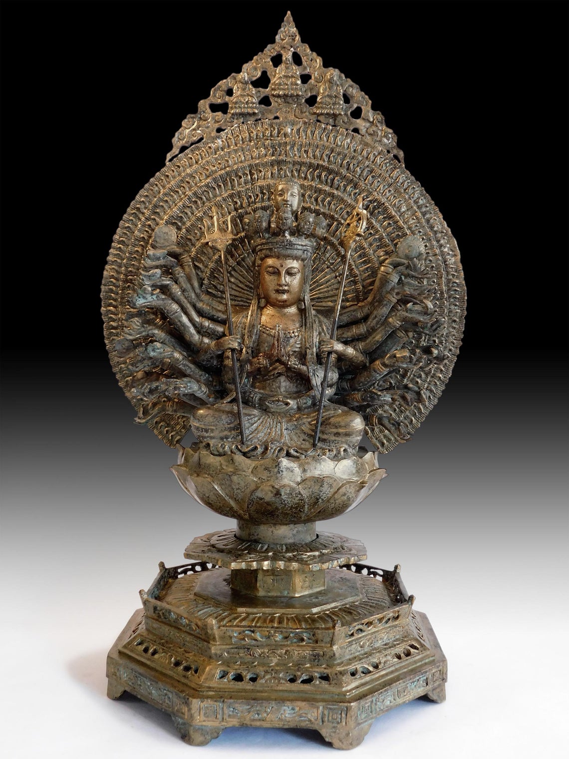 Guan Yin 千手觀音